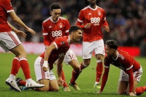 电竞竞猜-今晨足总杯焦点战，拜仁慕尼黑刷新队史纪录，更衣室稳定，阵容厚度经受考验的简单介绍